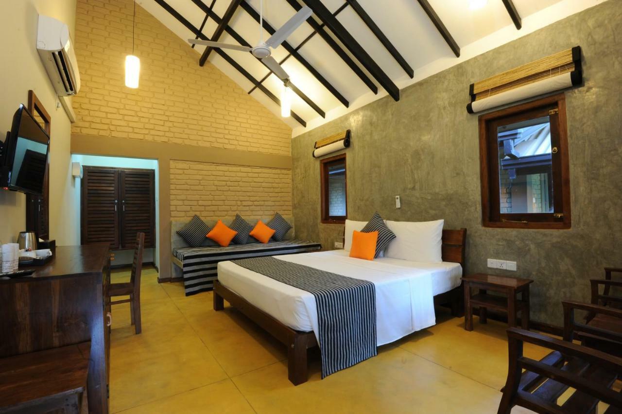 Melheim Beach Kalpitiya Exterior photo