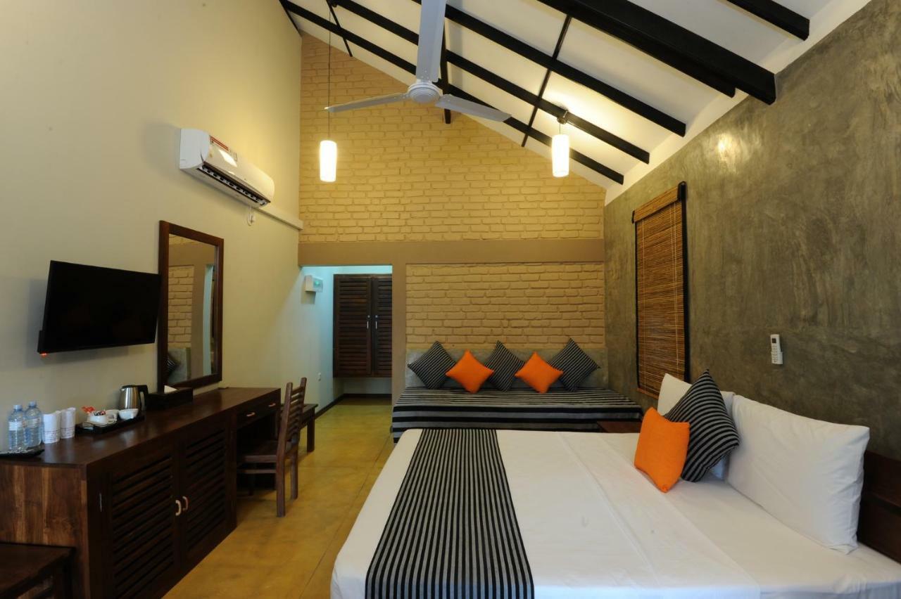 Melheim Beach Kalpitiya Exterior photo